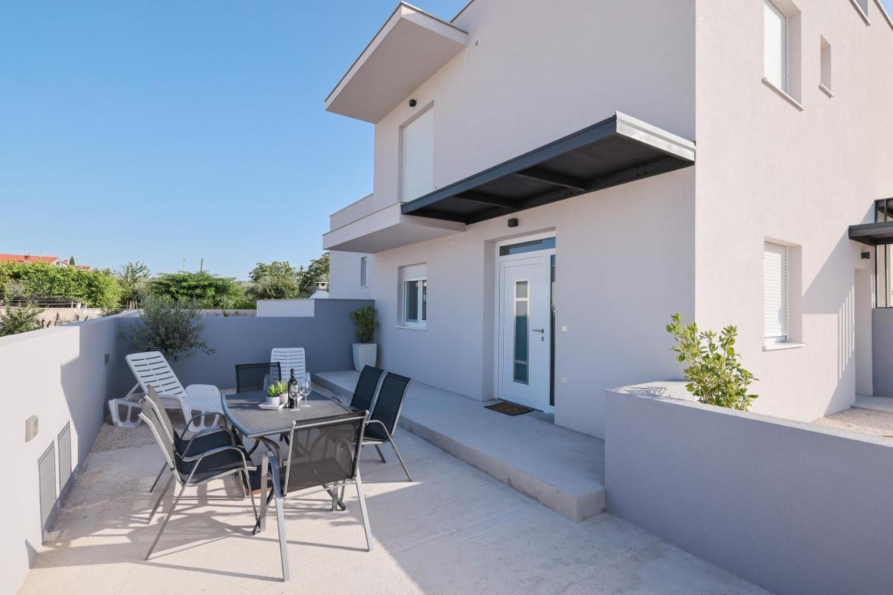 Duo Soles - Apartments With Private Parking Near Zadar Murvica  Bagian luar foto