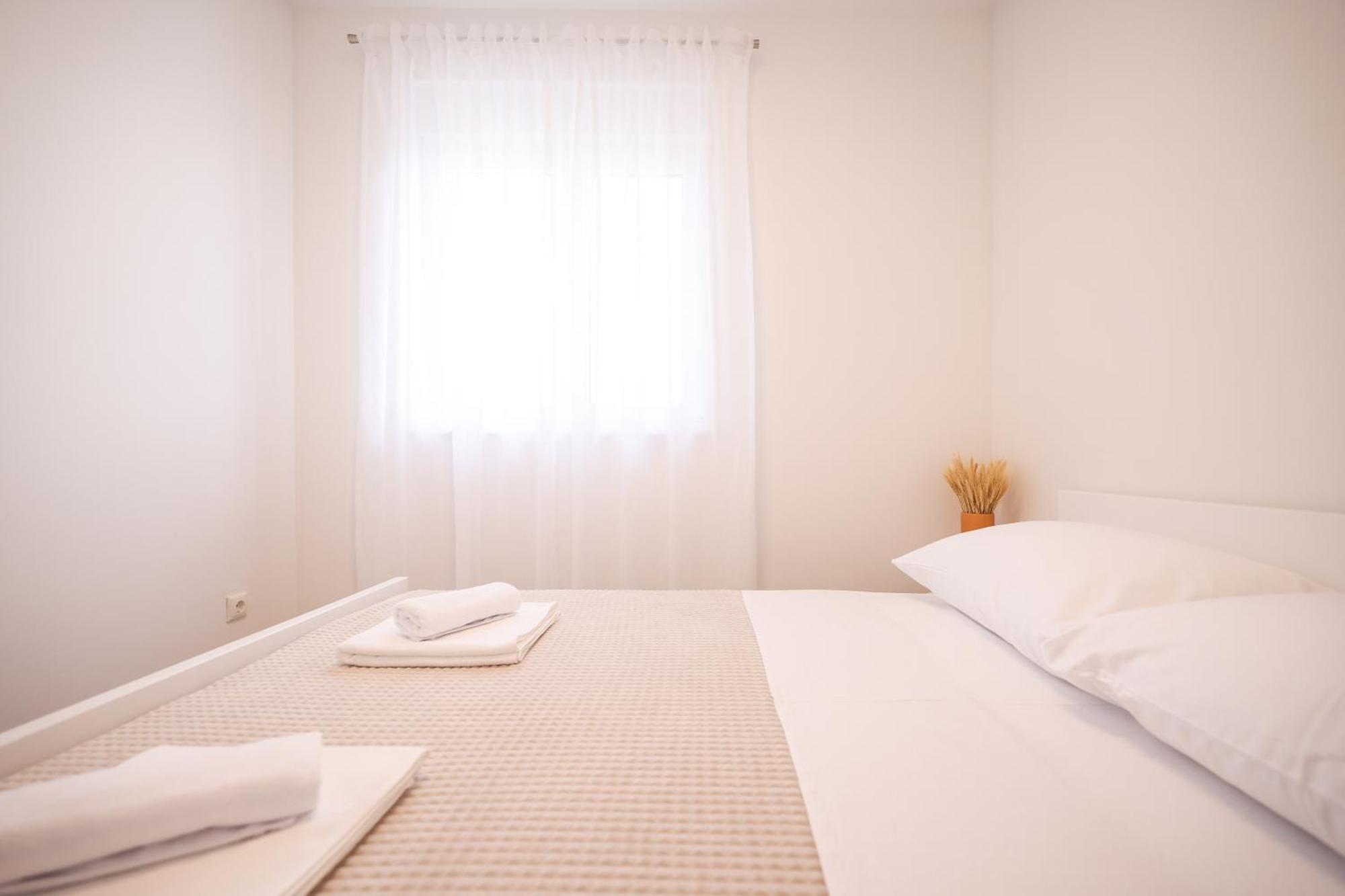 Duo Soles - Apartments With Private Parking Near Zadar Murvica  Bagian luar foto