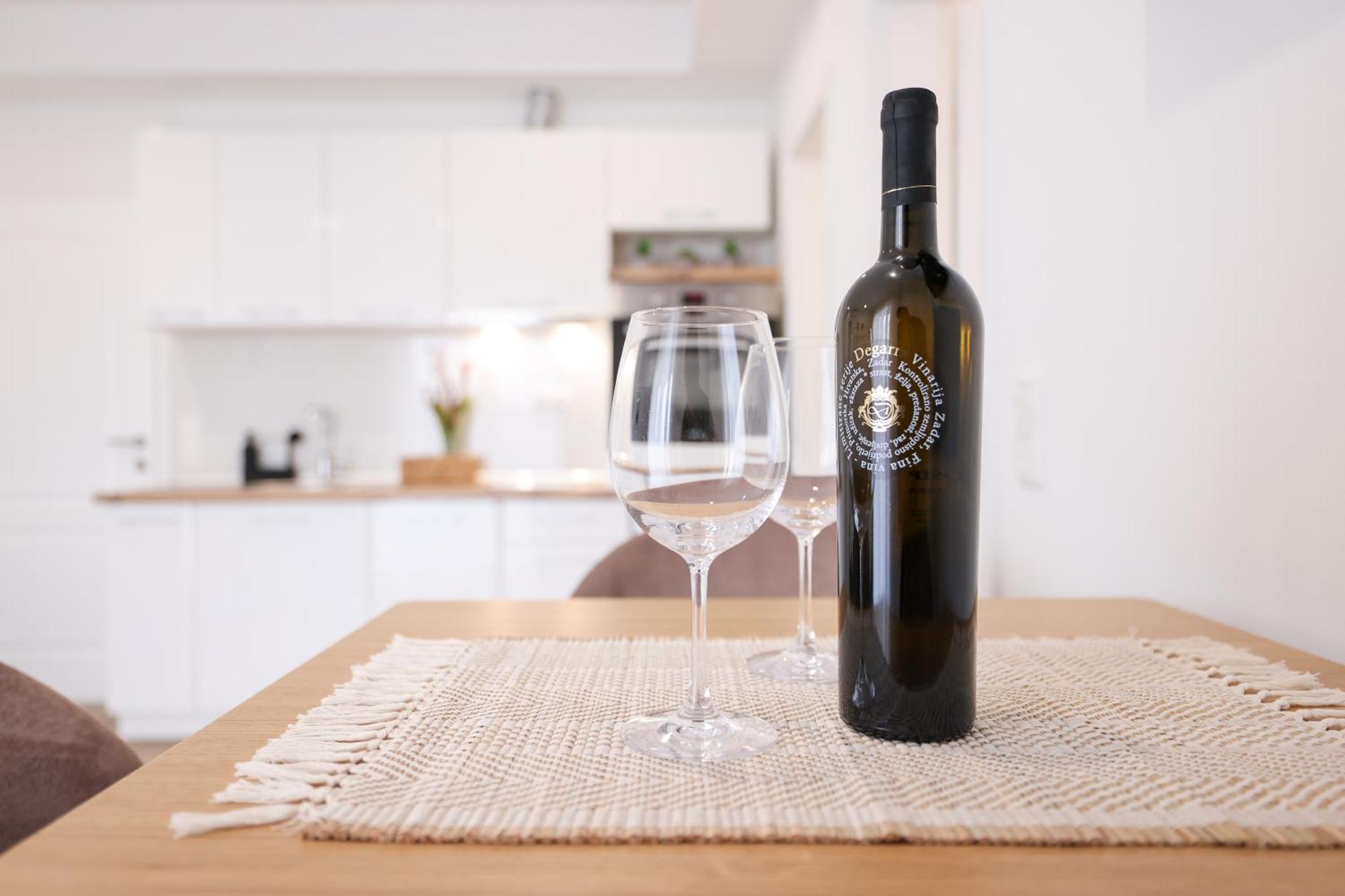 Duo Soles - Apartments With Private Parking Near Zadar Murvica  Bagian luar foto