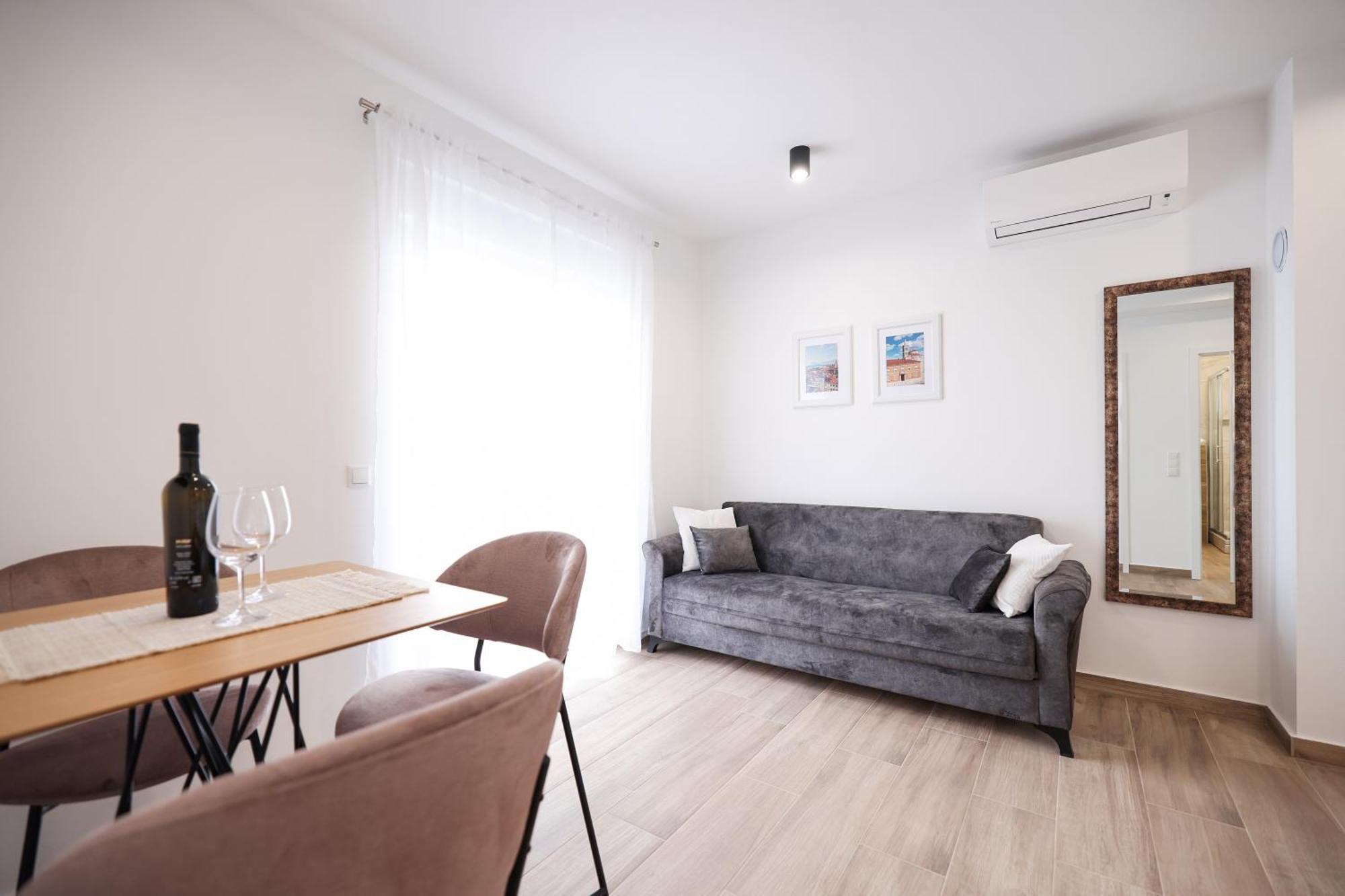 Duo Soles - Apartments With Private Parking Near Zadar Murvica  Bagian luar foto