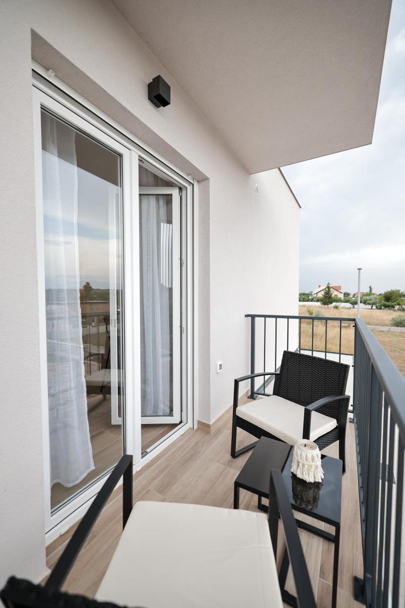 Duo Soles - Apartments With Private Parking Near Zadar Murvica  Bagian luar foto
