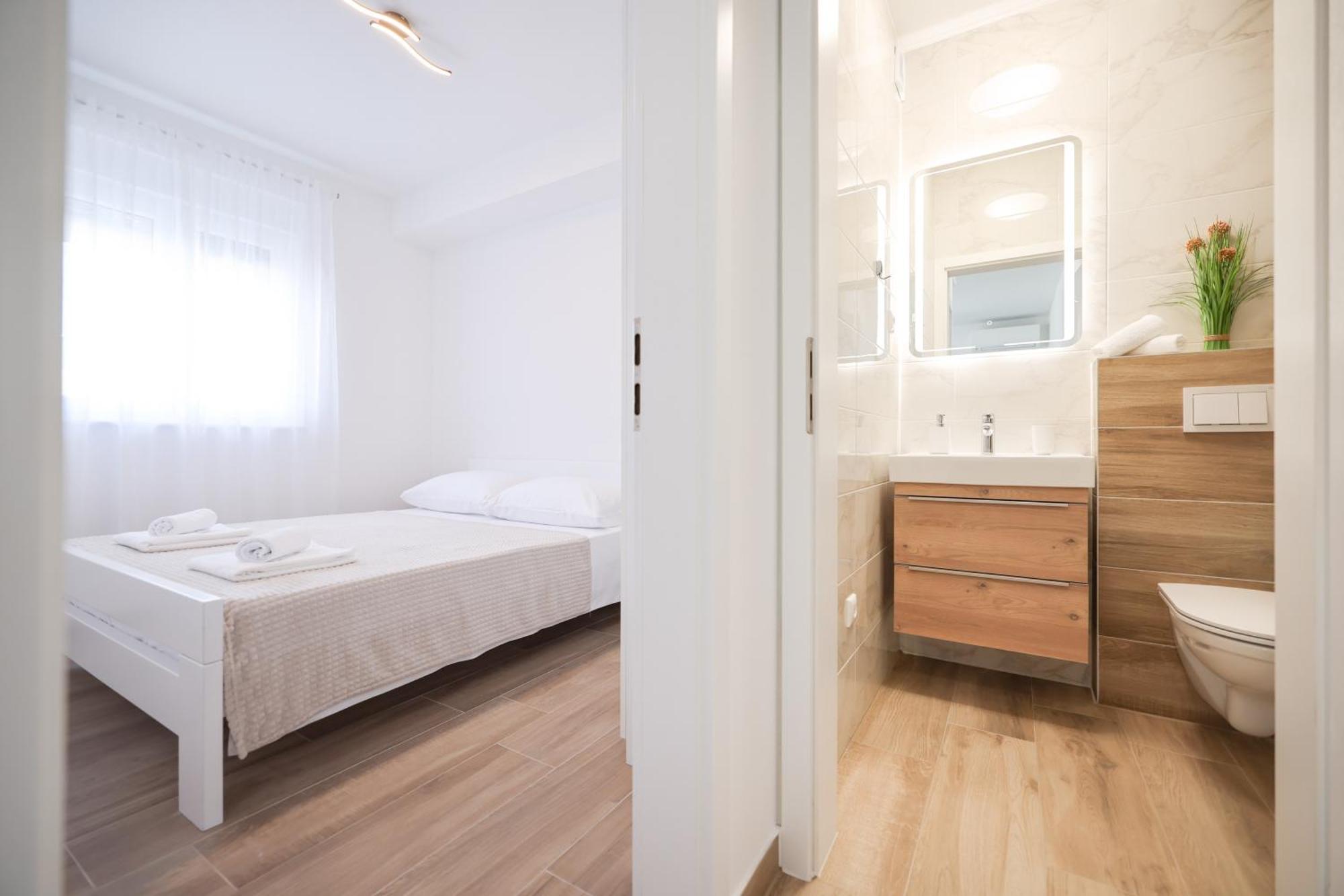 Duo Soles - Apartments With Private Parking Near Zadar Murvica  Bagian luar foto