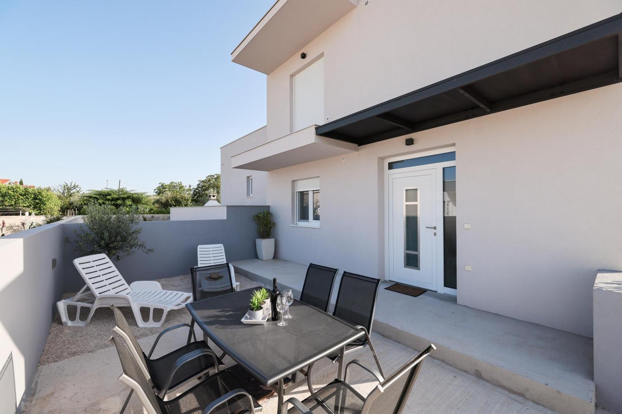 Duo Soles - Apartments With Private Parking Near Zadar Murvica  Bagian luar foto