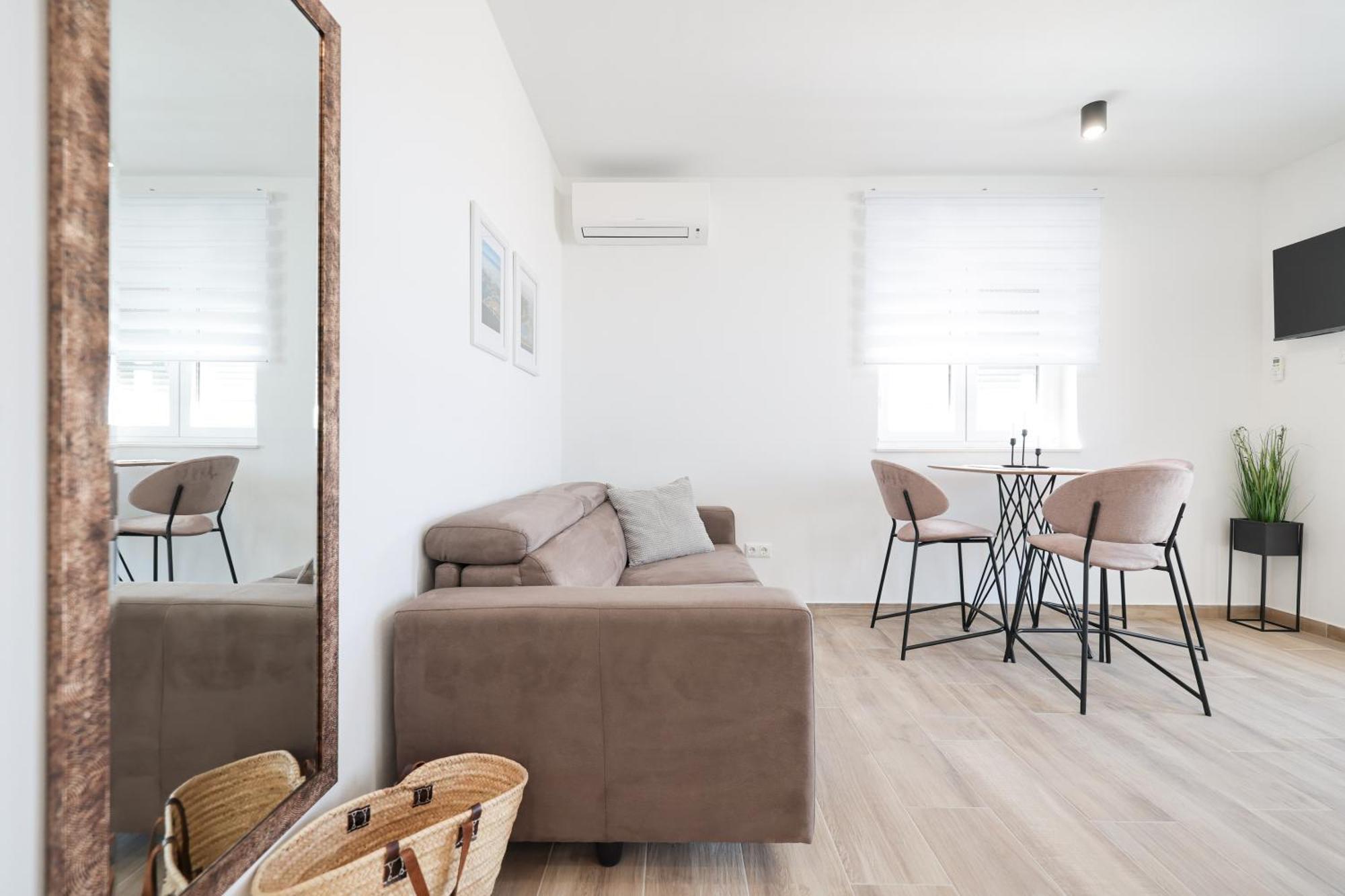 Duo Soles - Apartments With Private Parking Near Zadar Murvica  Bagian luar foto